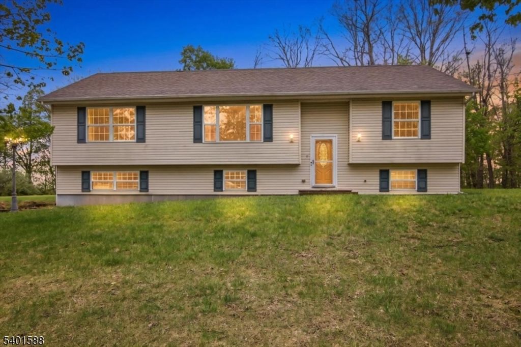 2 Oak St, Newton Town, NJ 07860 — photo 2