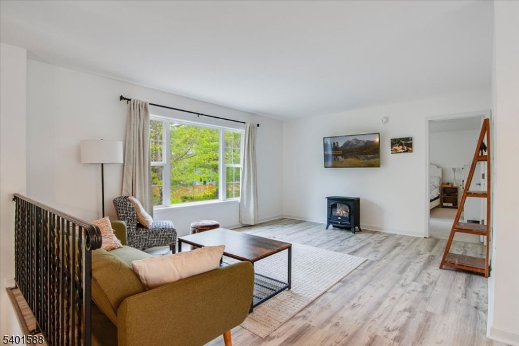 2 Oak St, Newton Town, NJ 07860 — photo 3
