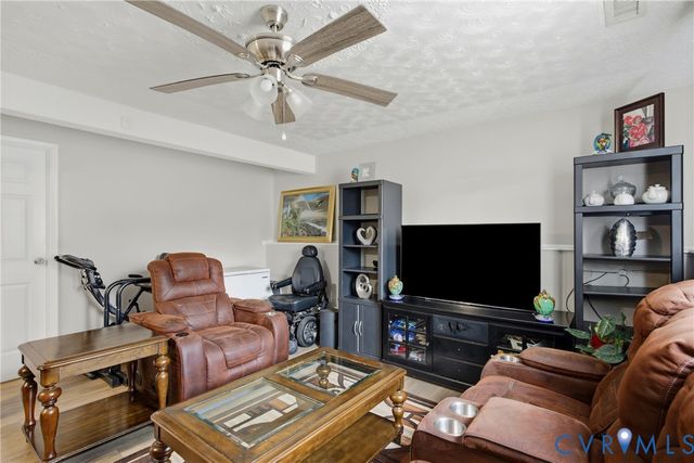 5101 Tiffanywoods Ln, Highland Springs, VA 23223