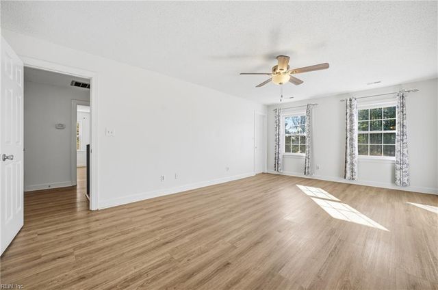 224 Saint Brides RD, Chesapeake, VA 23322