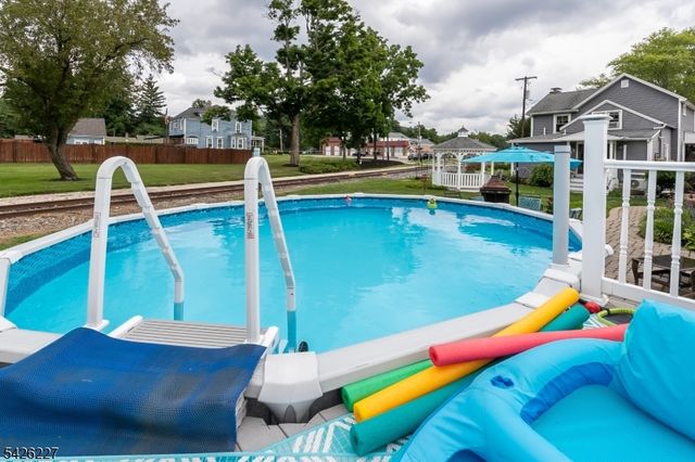 36 Main St, Mount Olive Twp., NJ 07836