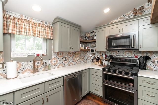 36 Main St, Mount Olive Twp., NJ 07836