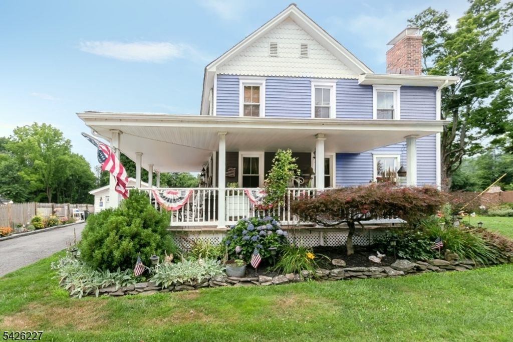 36 Main St, Mount Olive Twp., NJ 07836