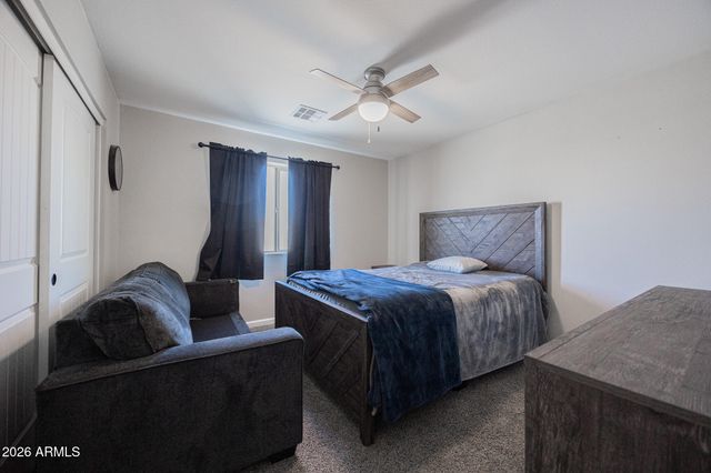 2547 E ILLINI Street, Phoenix, AZ 85040