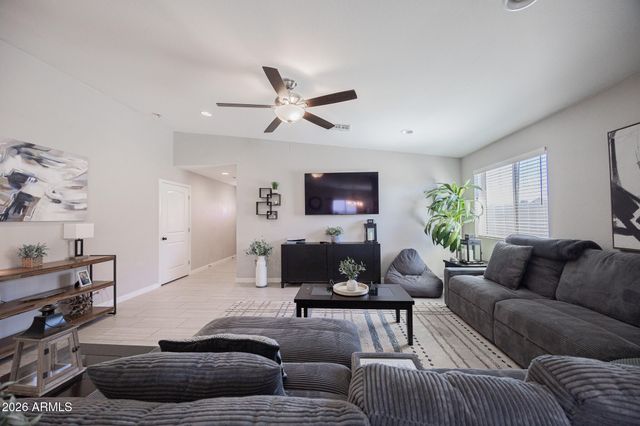 2547 E ILLINI Street, Phoenix, AZ 85040