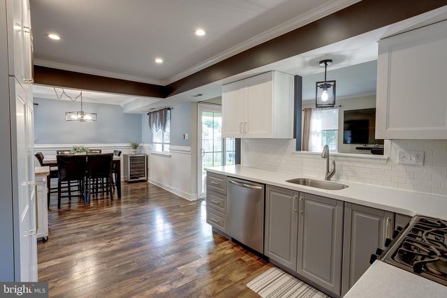 81 MASSEY DR, Sewell, NJ 08080
