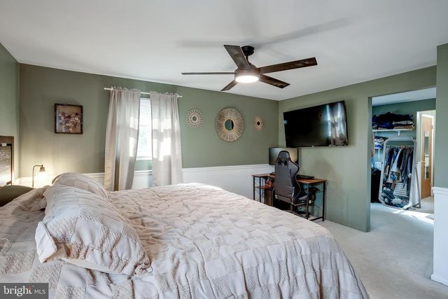 81 MASSEY DR, Sewell, NJ 08080