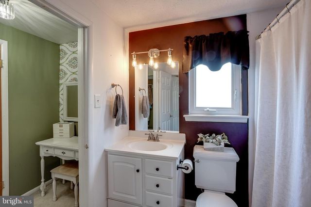 81 MASSEY DR, Sewell, NJ 08080
