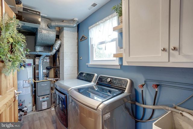 81 MASSEY DR, Sewell, NJ 08080