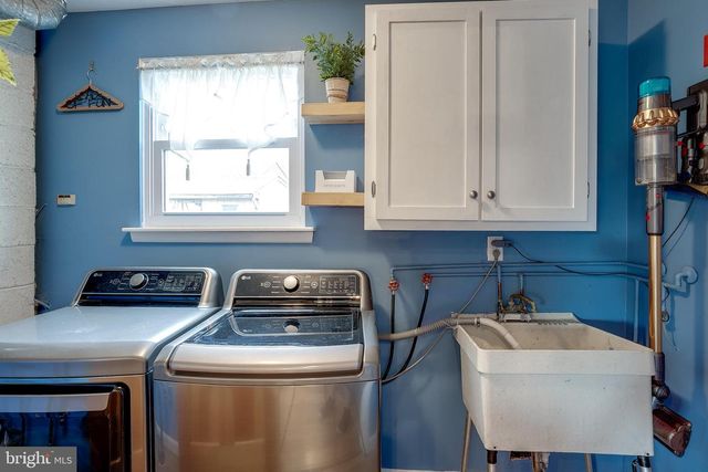 81 MASSEY DR, Sewell, NJ 08080