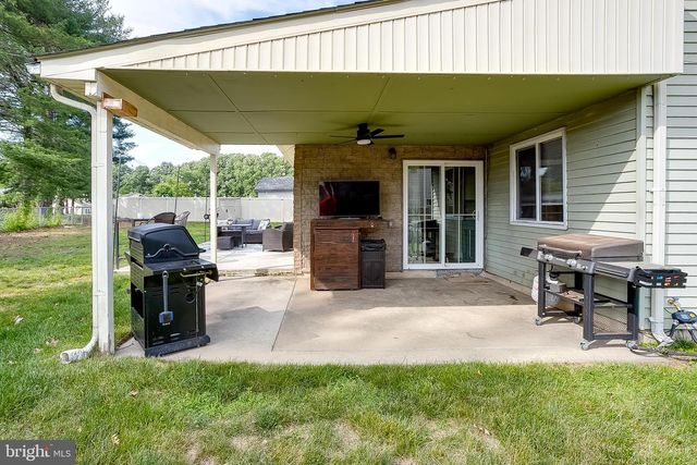 81 MASSEY DR, Sewell, NJ 08080