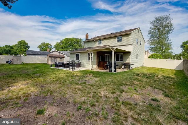 81 MASSEY DR, Sewell, NJ 08080