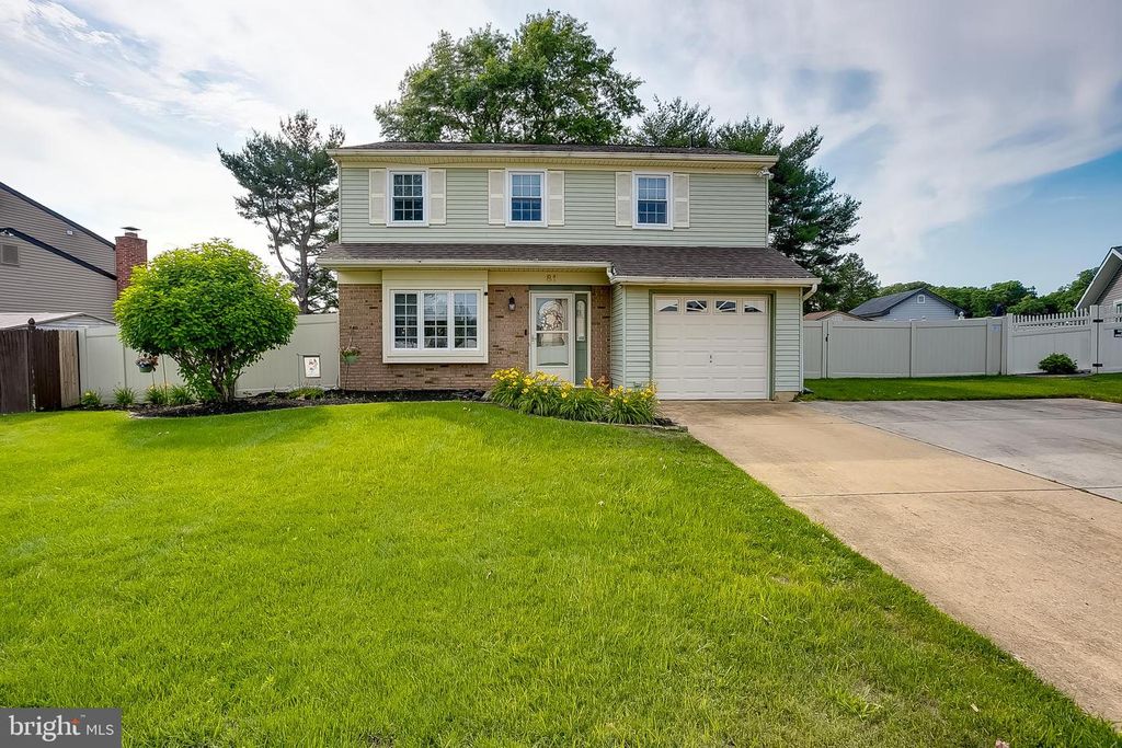 81 MASSEY DR, Sewell, NJ 08080