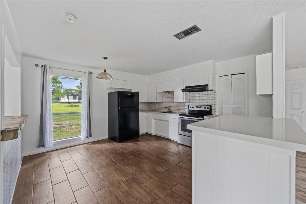 309 Lucy, Livingston, TX 77351