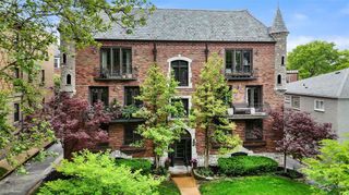 7520 Buckingham Drive 1W, St Louis, MO 63105