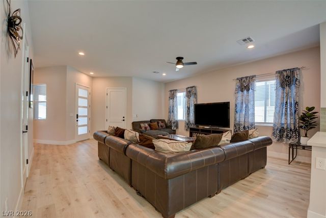 5534 Stormy Night Court, Las Vegas, NV 89120