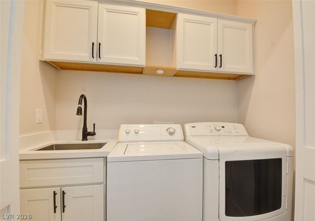 5534 Stormy Night Court, Las Vegas, NV 89120