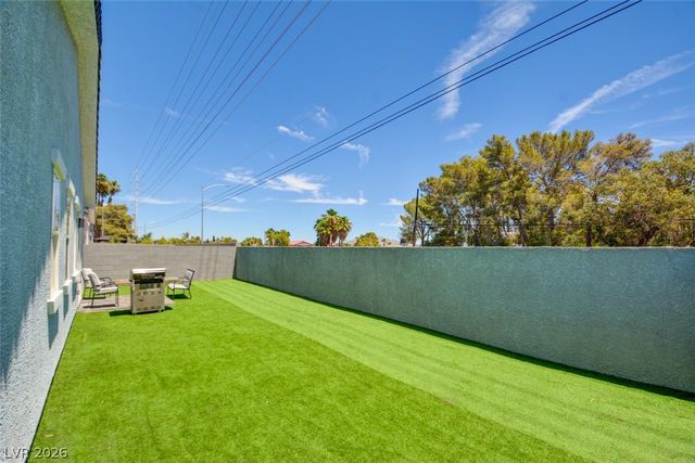 5534 Stormy Night Court, Las Vegas, NV 89120
