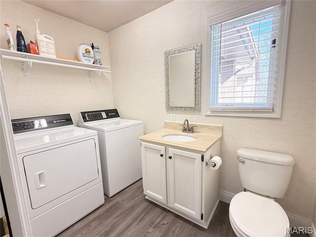 11725 Fairway Circle Drive, Dexter, MO 63841