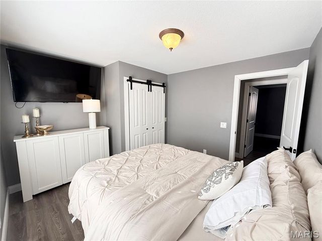 11725 Fairway Circle Drive, Dexter, MO 63841