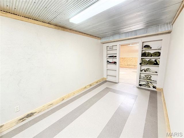 11725 Fairway Circle Drive, Dexter, MO 63841