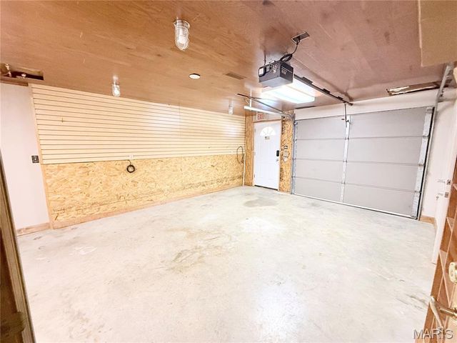 11725 Fairway Circle Drive, Dexter, MO 63841