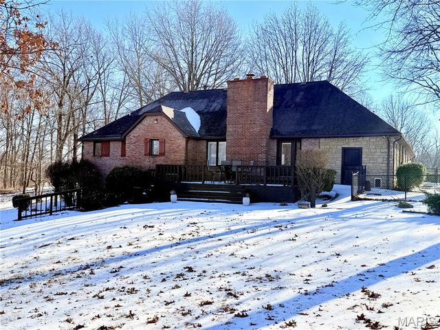 11725 Fairway Circle Drive, Dexter, MO 63841