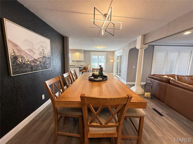 11725 Fairway Circle Drive, Dexter, MO 63841