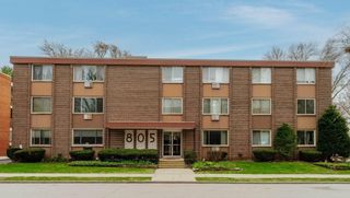805 E Henry Clay STREET #206, Whitefish Bay, WI 53217