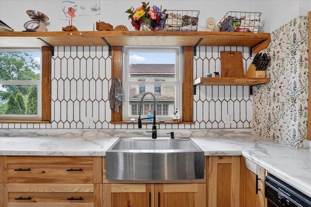 805 1st Center Avenue, Brodhead, WI 53520