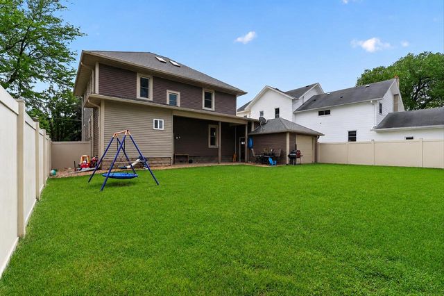 805 1st Center Avenue, Brodhead, WI 53520