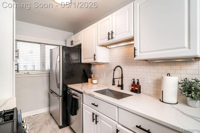 3113 Buckingham Avenue, Berkley, MI 48072