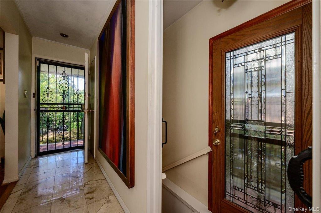3855 Douglaston Parkway, Douglaston, NY 11363 — photo 4