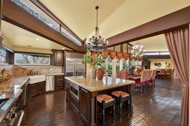 15068 Lago Dr, Rancho Murieta, CA 95683