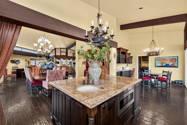 15068 Lago Dr, Rancho Murieta, CA 95683