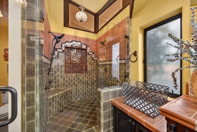 15068 Lago Dr, Rancho Murieta, CA 95683