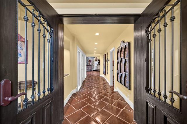 15068 Lago Dr, Rancho Murieta, CA 95683