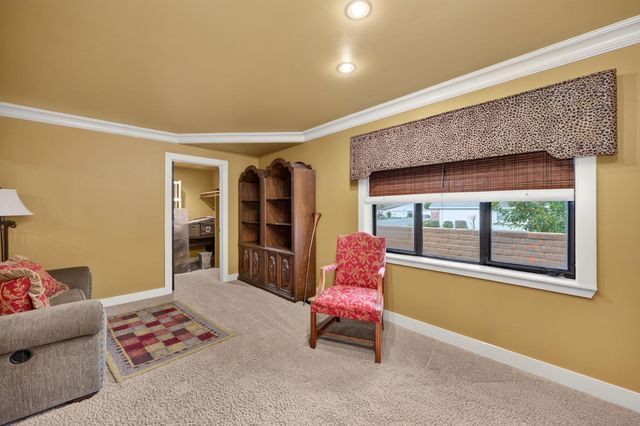 15068 Lago Dr, Rancho Murieta, CA 95683