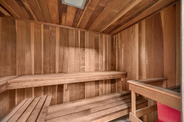 15068 Lago Dr, Rancho Murieta, CA 95683