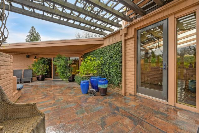 15068 Lago Dr, Rancho Murieta, CA 95683