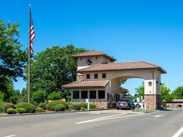 15068 Lago Dr, Rancho Murieta, CA 95683