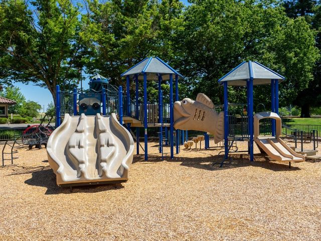 15068 Lago Dr, Rancho Murieta, CA 95683