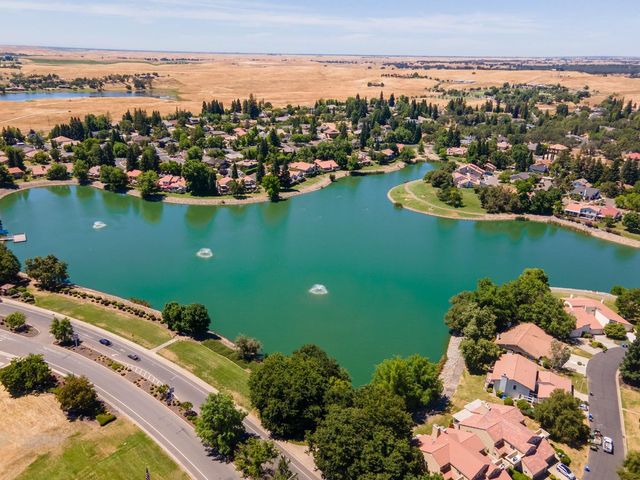 15068 Lago Dr, Rancho Murieta, CA 95683
