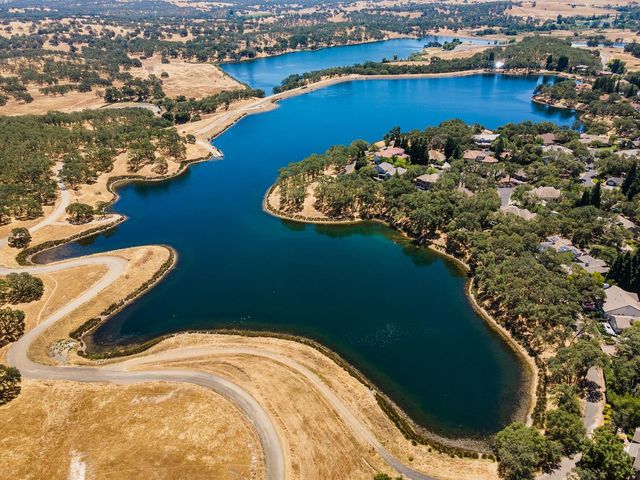 15068 Lago Dr, Rancho Murieta, CA 95683