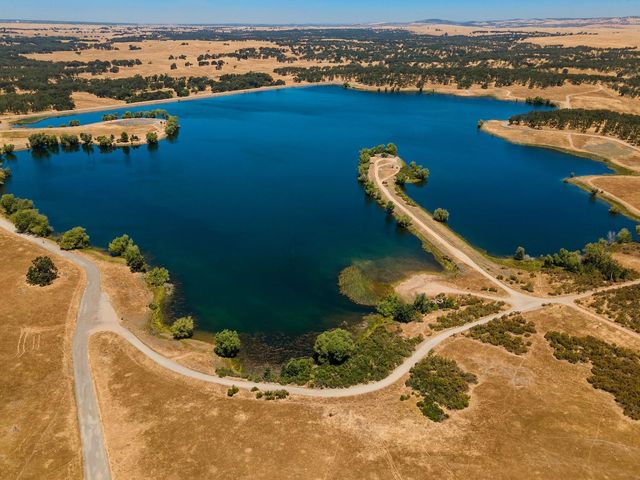 15068 Lago Dr, Rancho Murieta, CA 95683