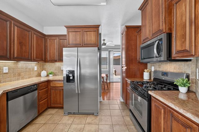 5345 Jade Creek Way, Elk Grove, CA 95758
