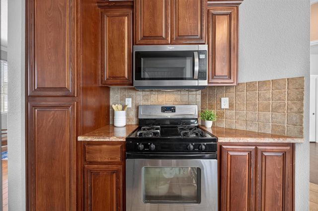 5345 Jade Creek Way, Elk Grove, CA 95758