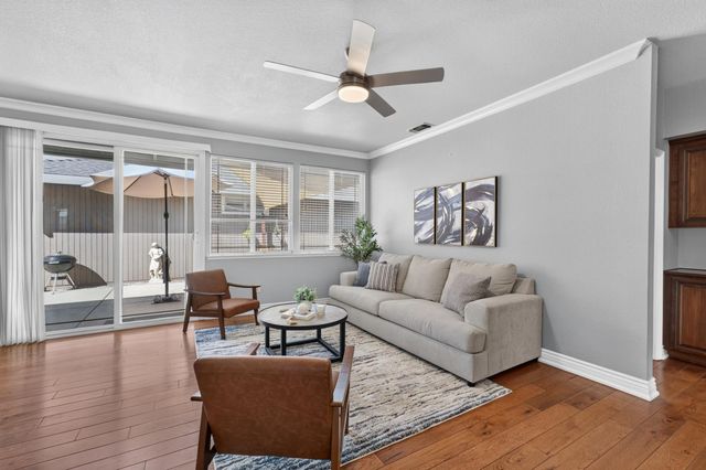 5345 Jade Creek Way, Elk Grove, CA 95758