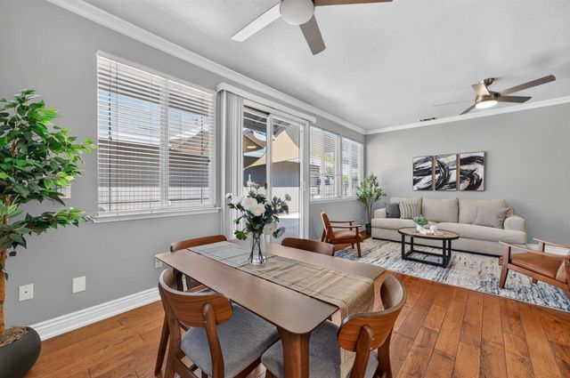 5345 Jade Creek Way, Elk Grove, CA 95758