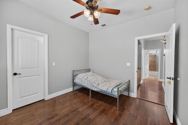 5345 Jade Creek Way, Elk Grove, CA 95758